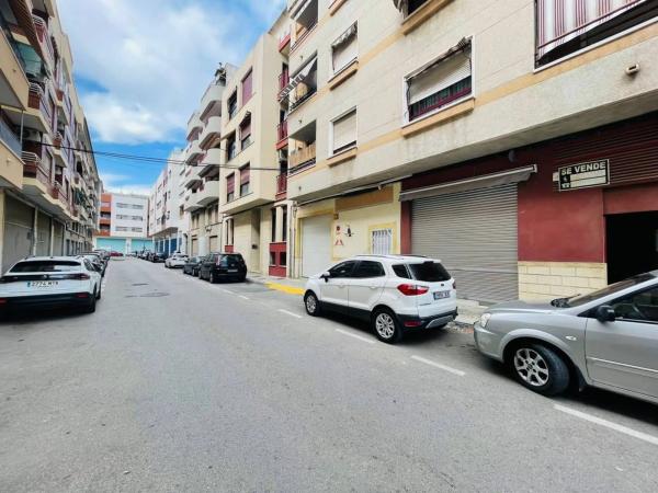 Local en calle Pío v