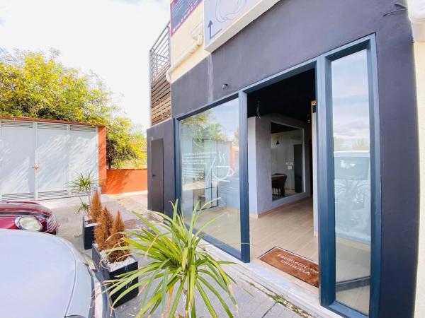 Local en carretera de Villamartín