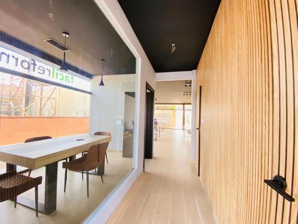 Local en carretera de Villamartín