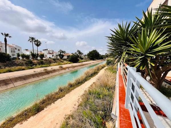 Local en calle Magallanes, 18