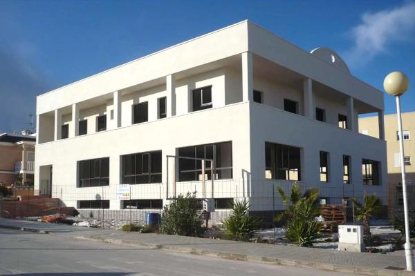 Local en Barrio La Zenia