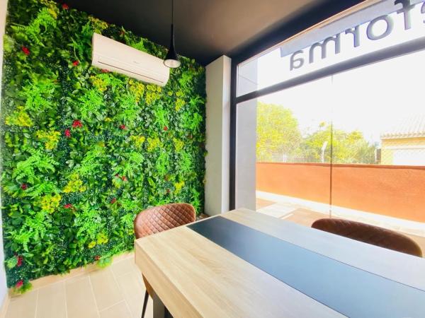 Local en carretera de Villamartín