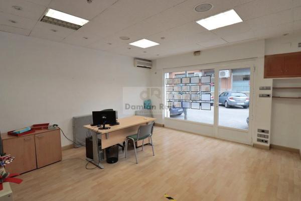 Local en calle Pintor Agrasot, 72