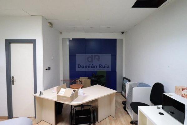 Local en calle Pintor Agrasot, 72