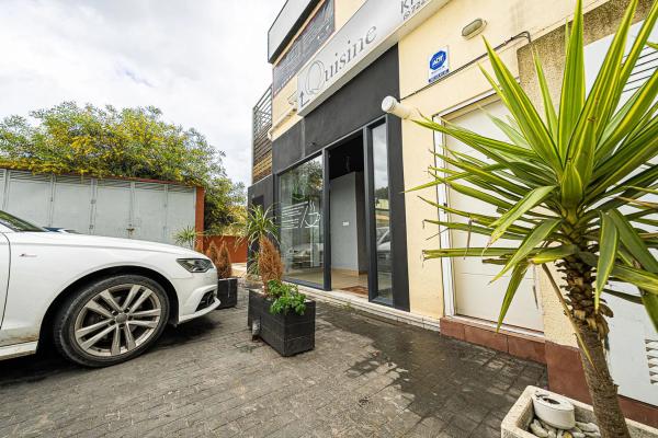 Local en Barrio Villamartín-Las Filipinas