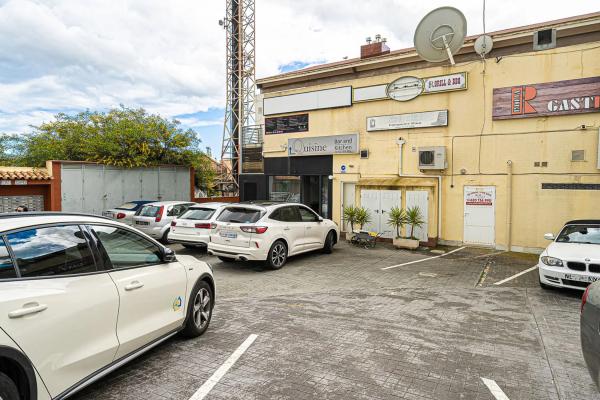 Local en Barrio Villamartín-Las Filipinas