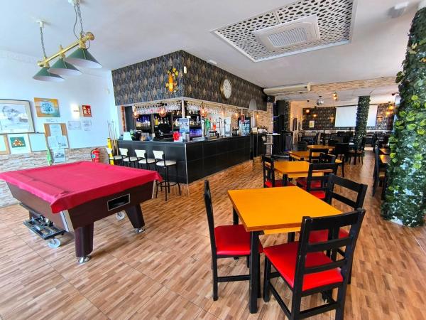 Local en Polígono N-2 Villamartín Norte