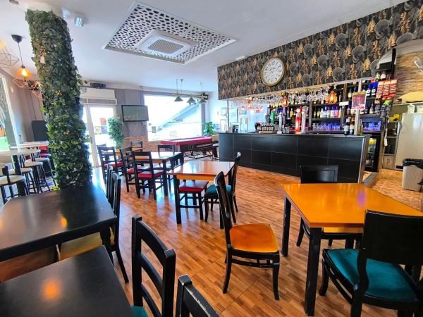 Local en Polígono N-2 Villamartín Norte