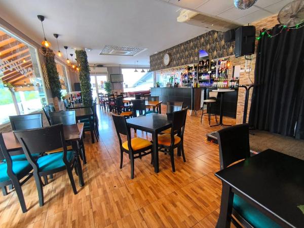 Local en Polígono N-2 Villamartín Norte