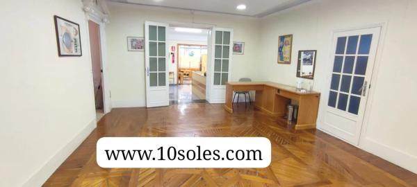 Local en calle Ramón y Cajal, 12