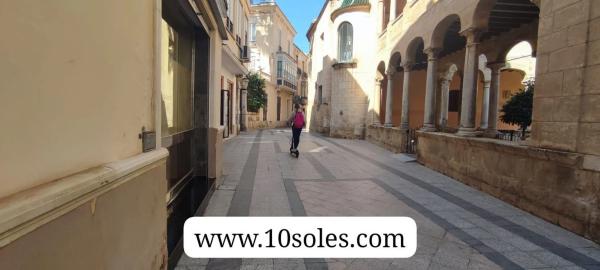 Local en calle Ramón y Cajal, 12