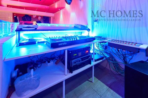 Local en avenida de las Brisas