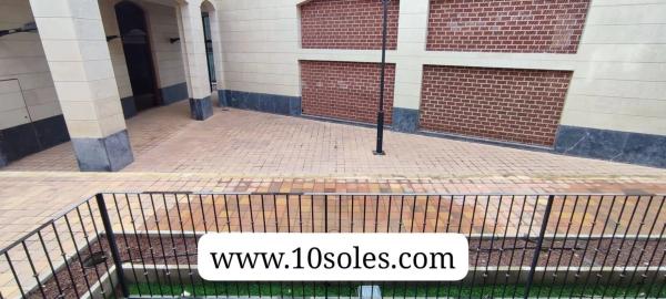 Local en calle Ramón y Cajal, 12