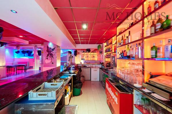 Local en avenida de las Brisas