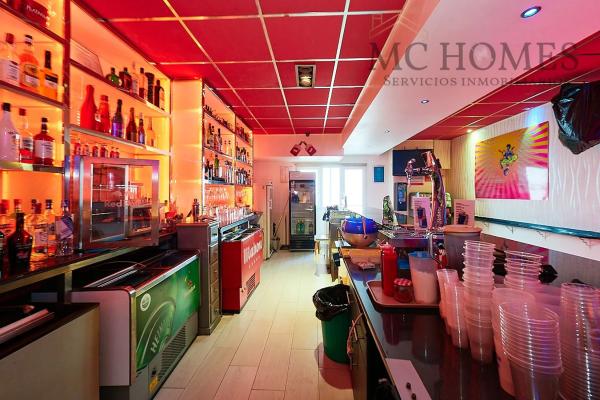 Local en avenida de las Brisas