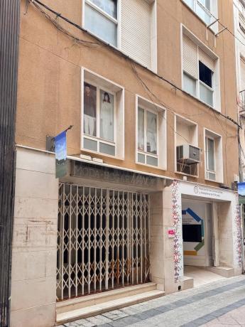 Local en calle Mayor, 27