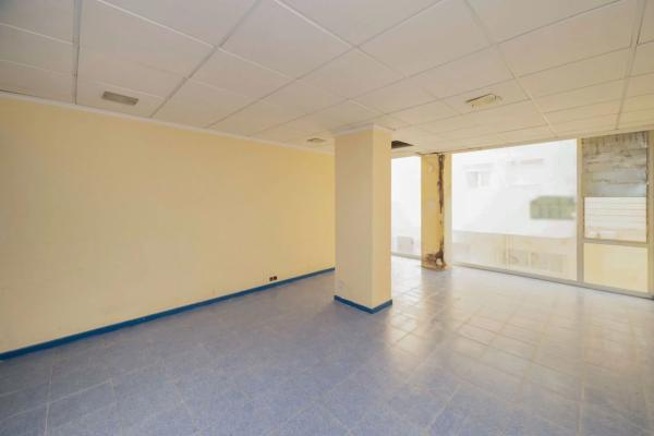 Local o nave en calle Adolfo Clavarana