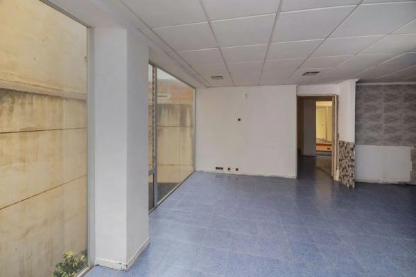 Local o nave en calle Adolfo Clavarana