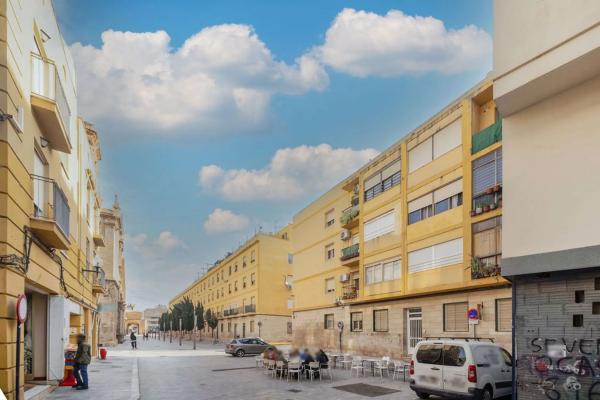 Local o nave en calle Adolfo Clavarana