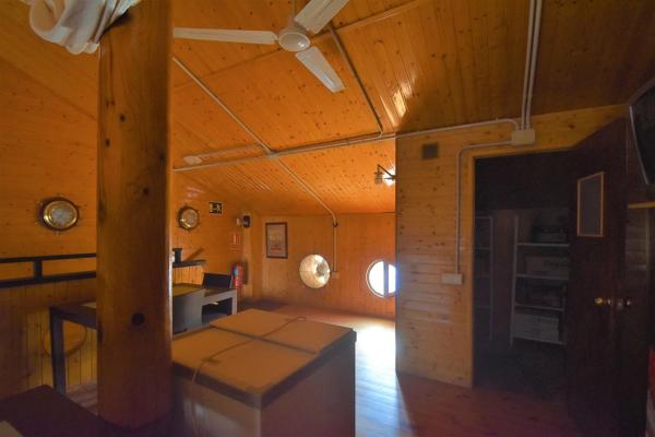 Local en calle Algarrobo, 1