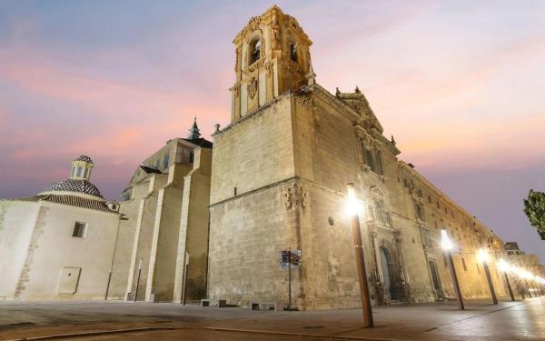 Local en calle Adolfo Clavarana