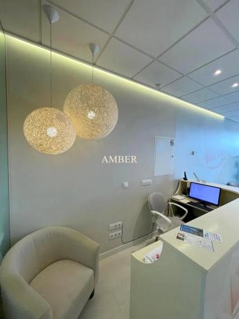 Local en calle Malaquita, 1