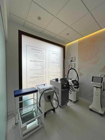 Local en calle Malaquita, 1