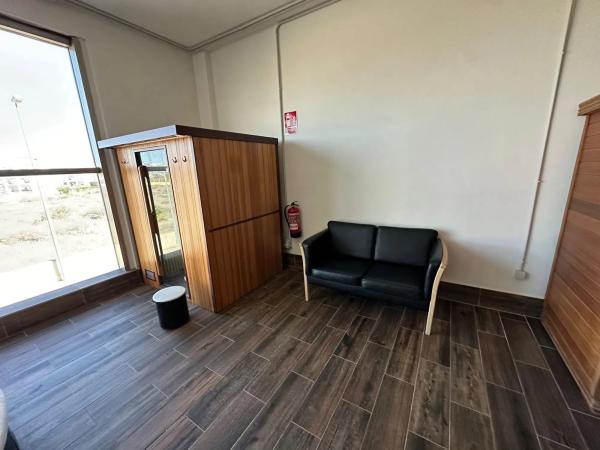 Centro estético en avenida de California, 9