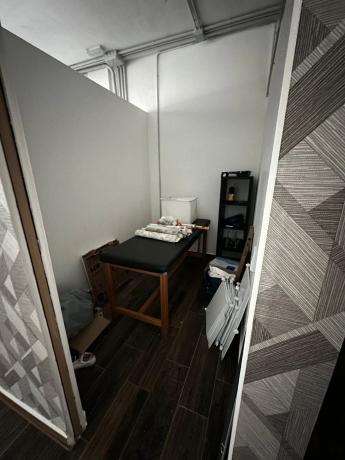 Centro estético en avenida de California, 9