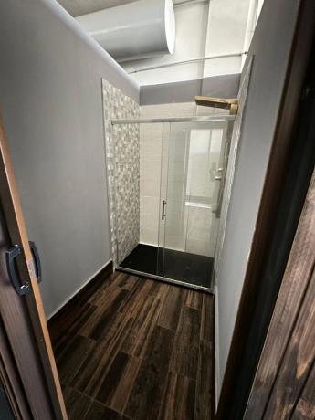 Centro estético en avenida de California, 9