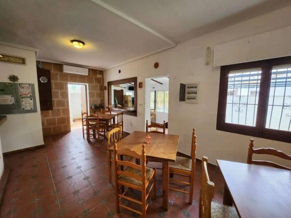 Local en Barrio Los Almendros-La Florida