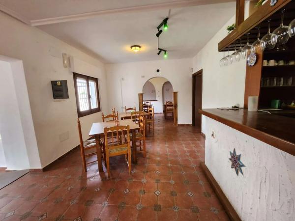 Local en Barrio Los Almendros-La Florida