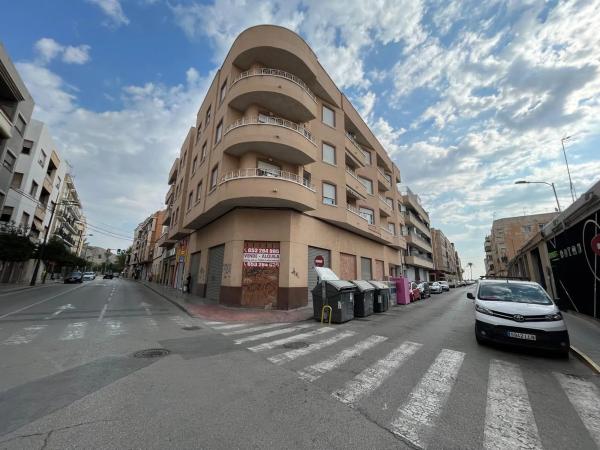 Local en ronda de Santo Domingo, 28 a