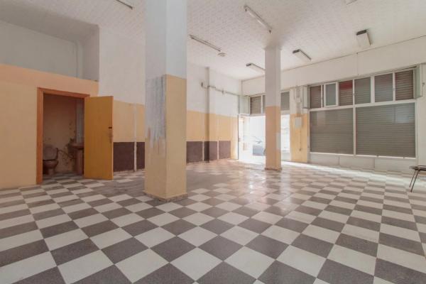 Local en calle Campoamor