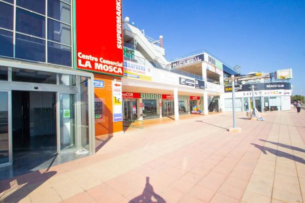 Local en Barrio Zeniamar-Horizonte-La Campana