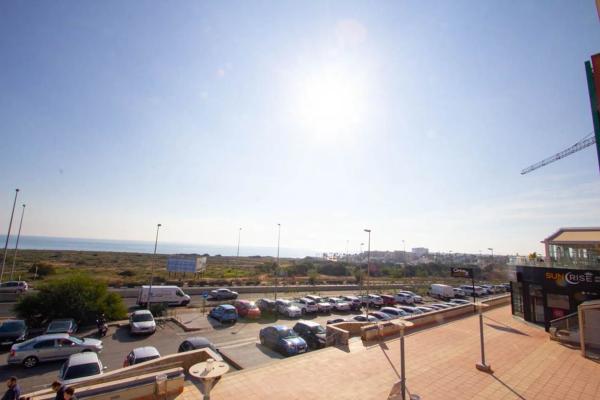 Local en Barrio Zeniamar-Horizonte-La Campana