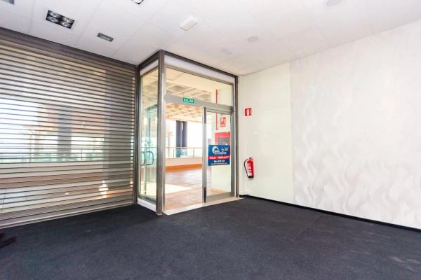 Local en Barrio Zeniamar-Horizonte-La Campana