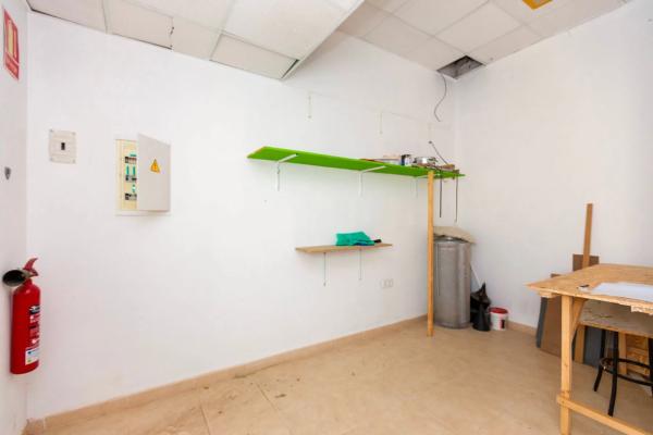 Local en Barrio Zeniamar-Horizonte-La Campana