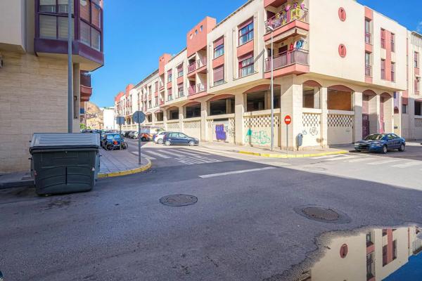 Local o nave en calle San José Obrero