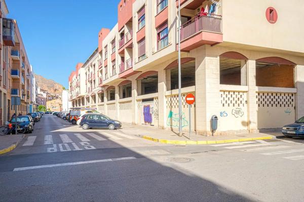 Local o nave en calle San José Obrero