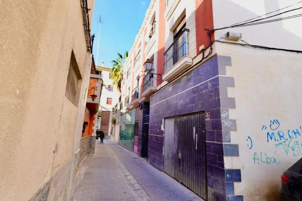 Local en Cedaceros, 4