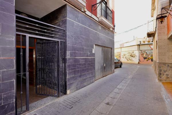 Local en Cedaceros, 4