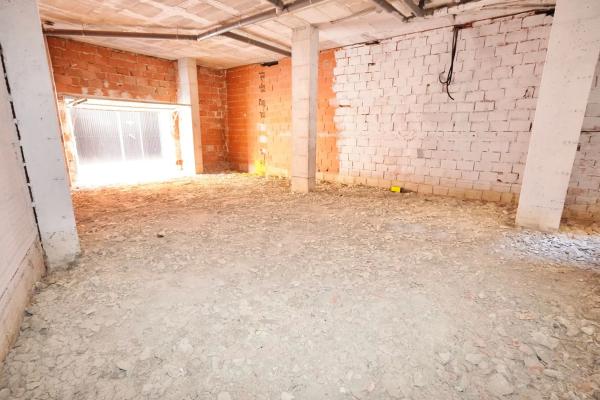 Local en Cedaceros, 4