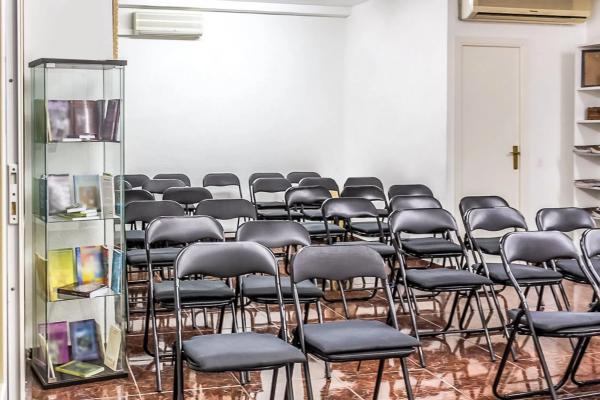 Local o nave en avenida Teodomiro