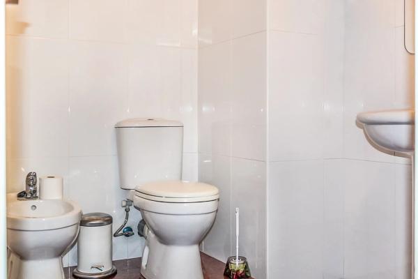 Local o nave en avenida Teodomiro