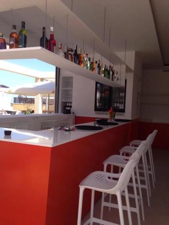 Local en avenida Tiro de Pichón, 49 -50