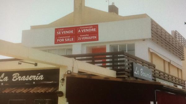 Local en avenida Tiro de Pichón, 49 -50