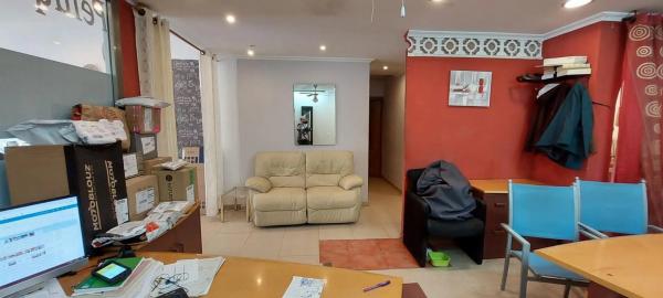 Local en Barrio Villamartín-Las Filipinas