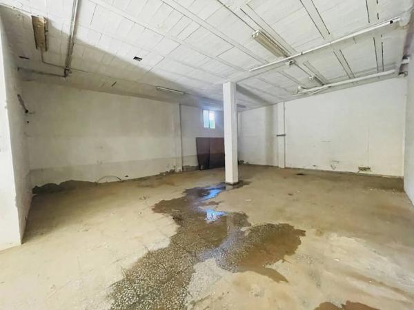 Local en carretera Molins