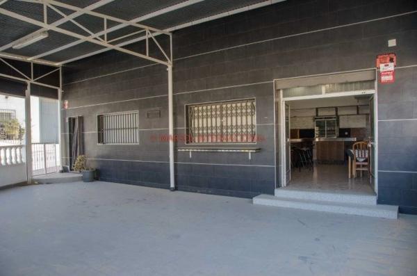 Local en calle Carmen